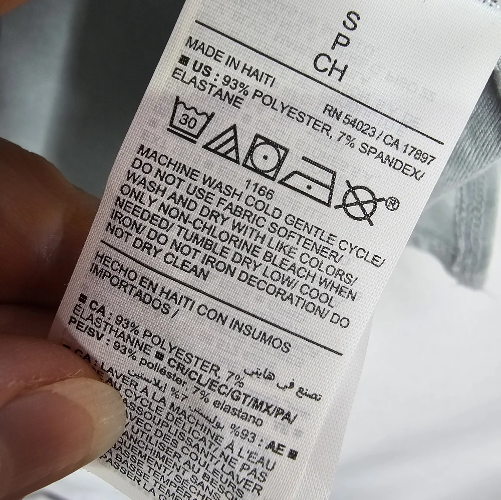 Old Navy Active Cloud Soft Cropped Tee NWT - Picture 9 of 9